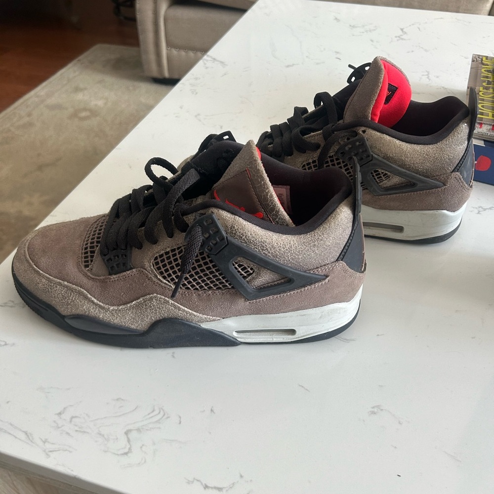 Jordan 4 taupe haze